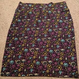 Floral print Lularoe skirt size large!